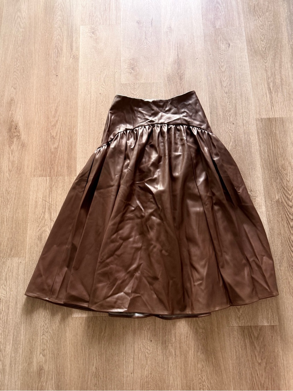 hutch maeden brown faux leather high waist glossy flared midi skirt size small